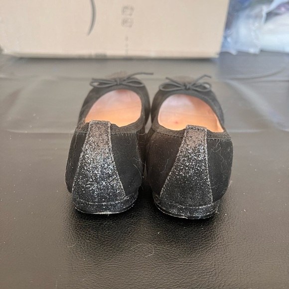 Kelly & Katie‎ Flats - Picture 4 of 7